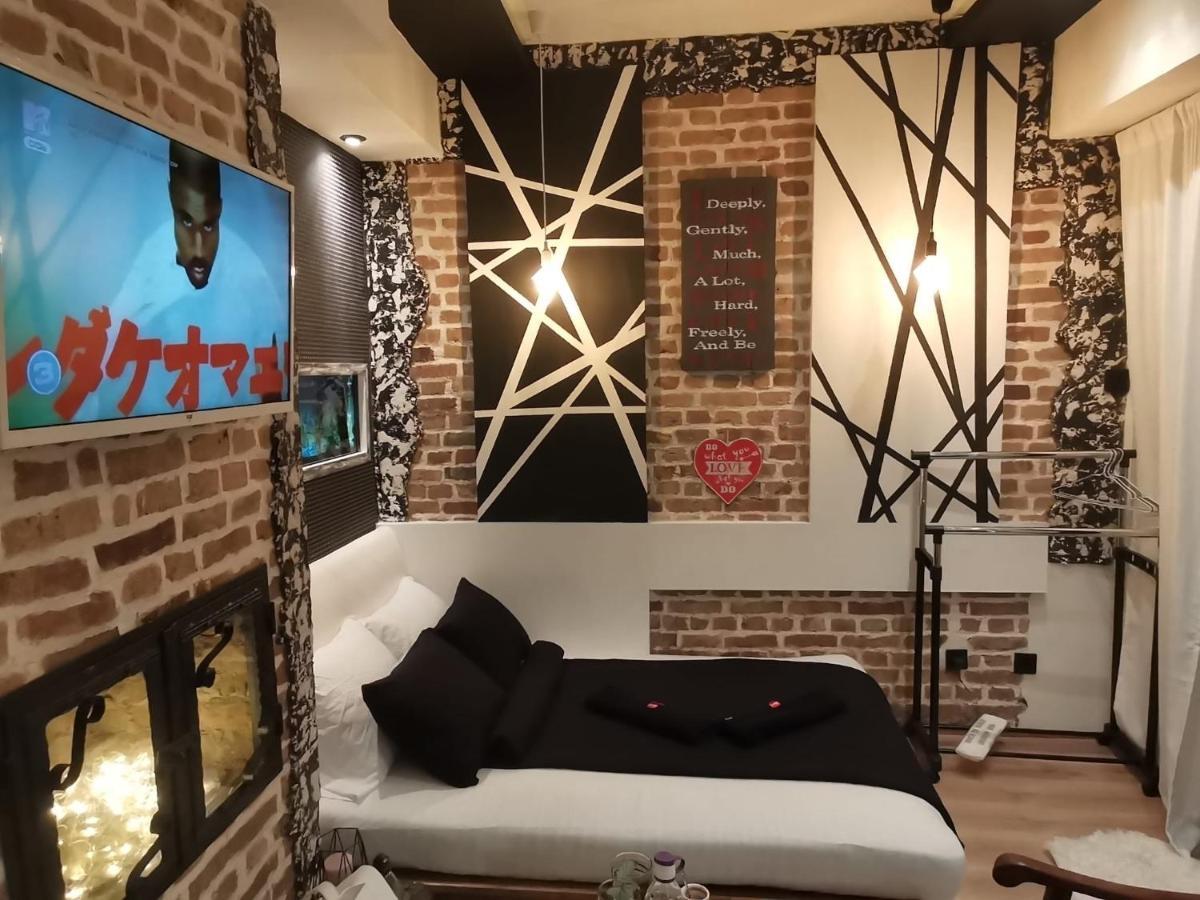 Studio Apartman Black & White Centar Sarajevo Free Parking Екстер'єр фото